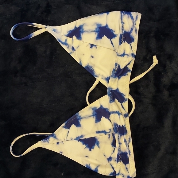 Blue tie die bikini top size S adjustable back - Picture 1 of 7